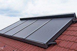 Rolete za strešna okna ali solarne kolektorje VECTO, RAL 7016, antracit siva